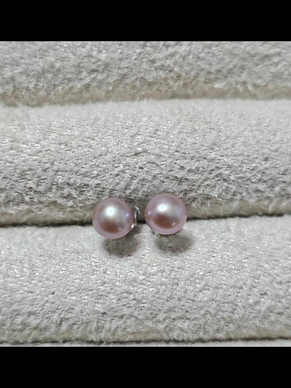 Lavender Freshwater Pearl Stud Earrings 4mm